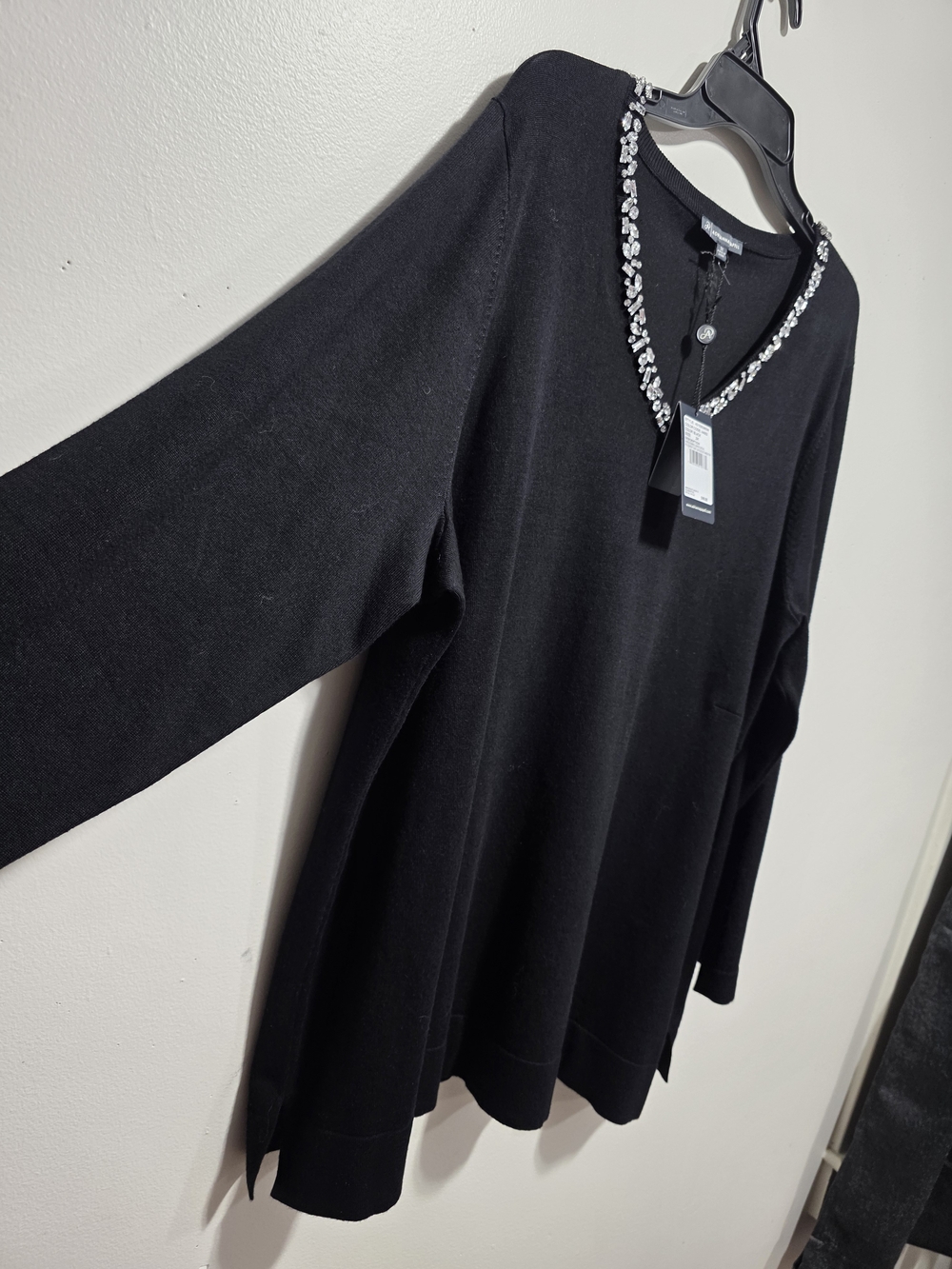 NWT! Adrianna Papell Black Embellished V-Neck Tunic Sweater Size 2X  ⚠️READ FLAW - Picture 5 of 8